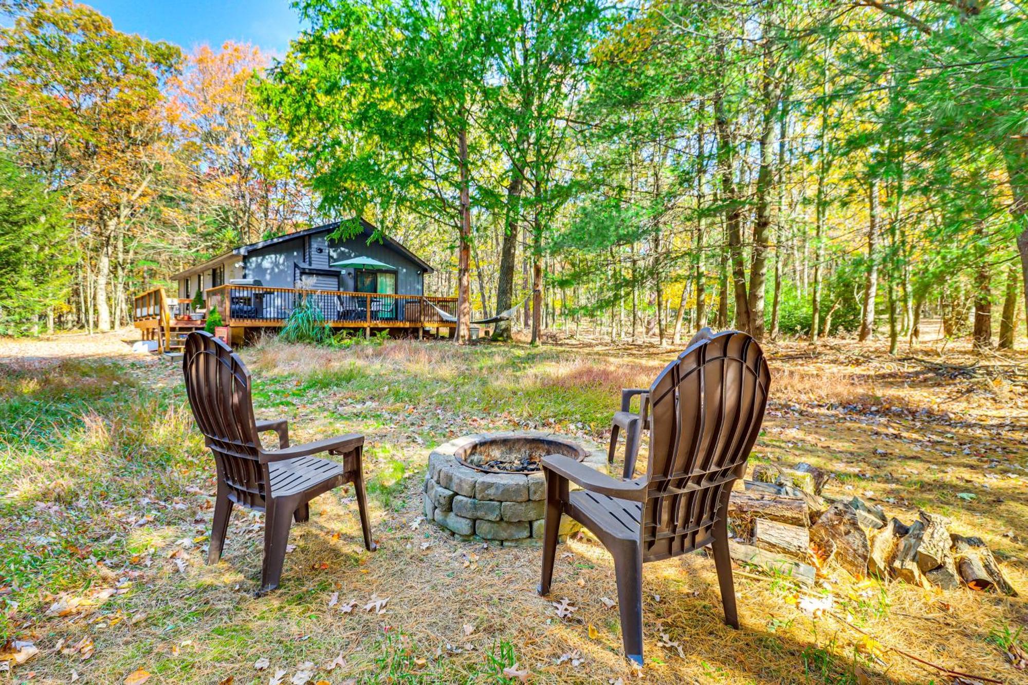 Quaint Jim Thorpe Cabin Retreat, Walk To Beach! ภายนอก รูปภาพ